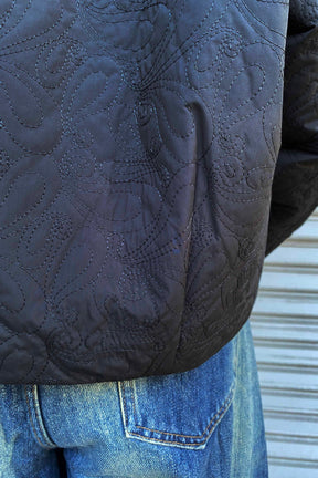 刺繍ダウンジャケット