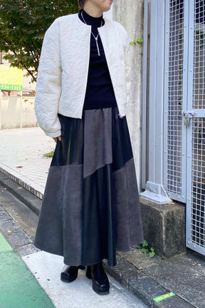 刺繍ダウンジャケット