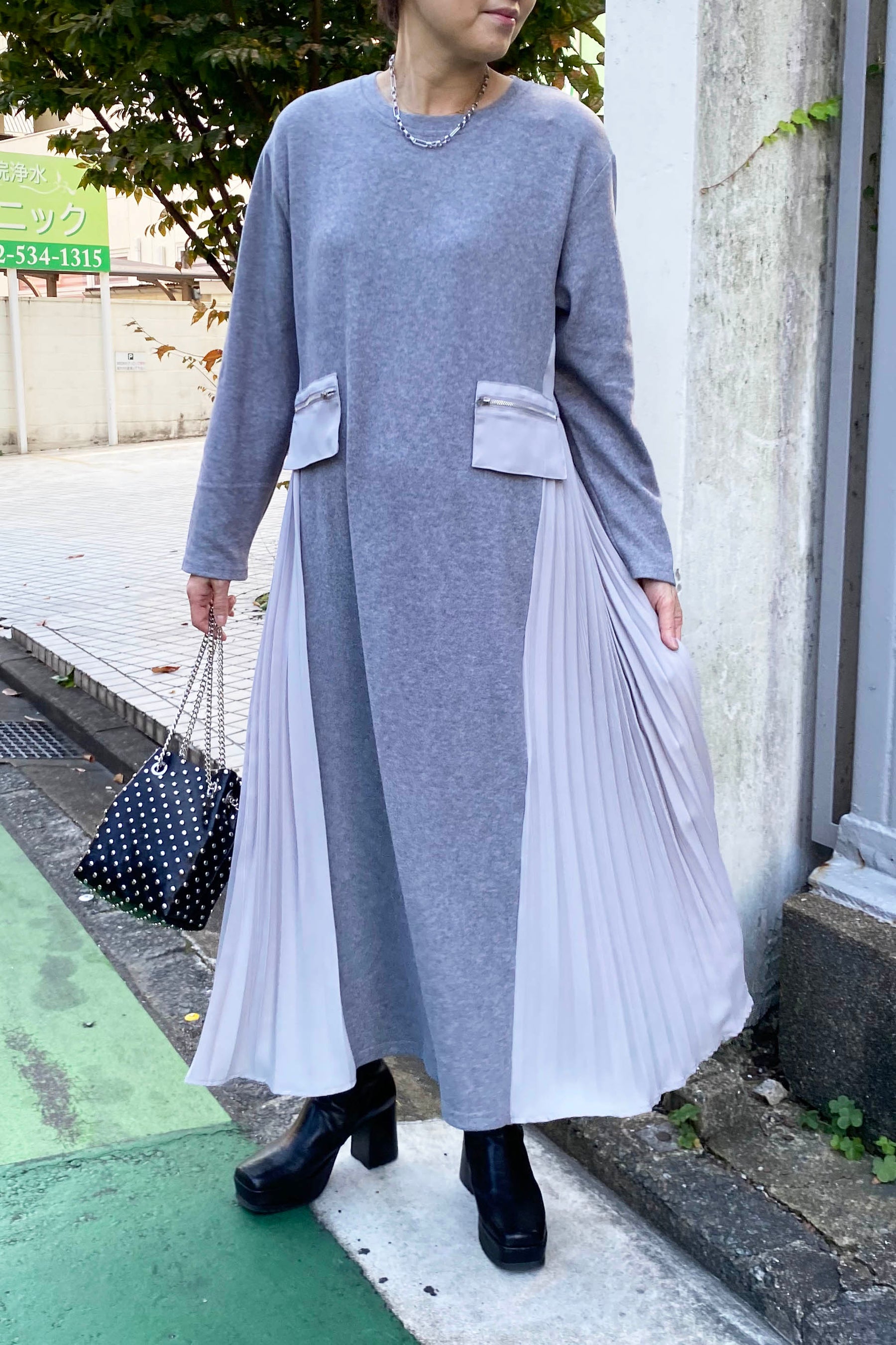 サイドプリーツ切替カットソーワンピース