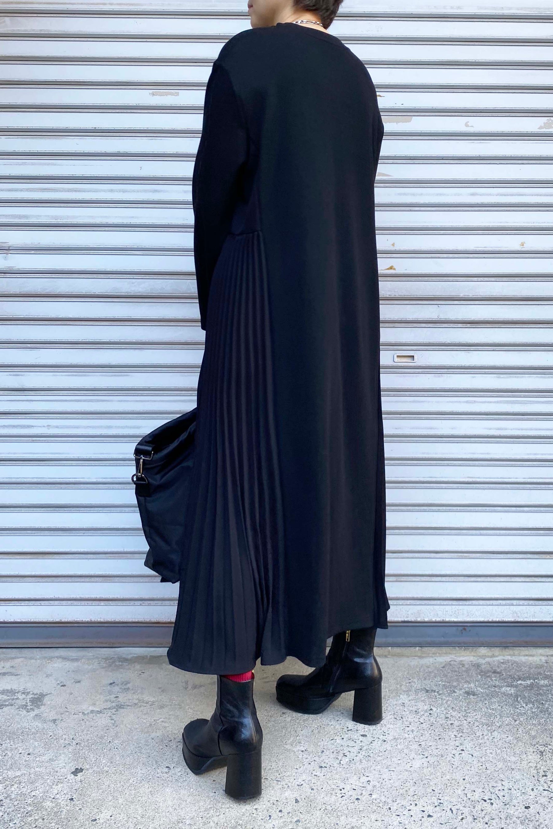 サイドプリーツ切替カットソーワンピース