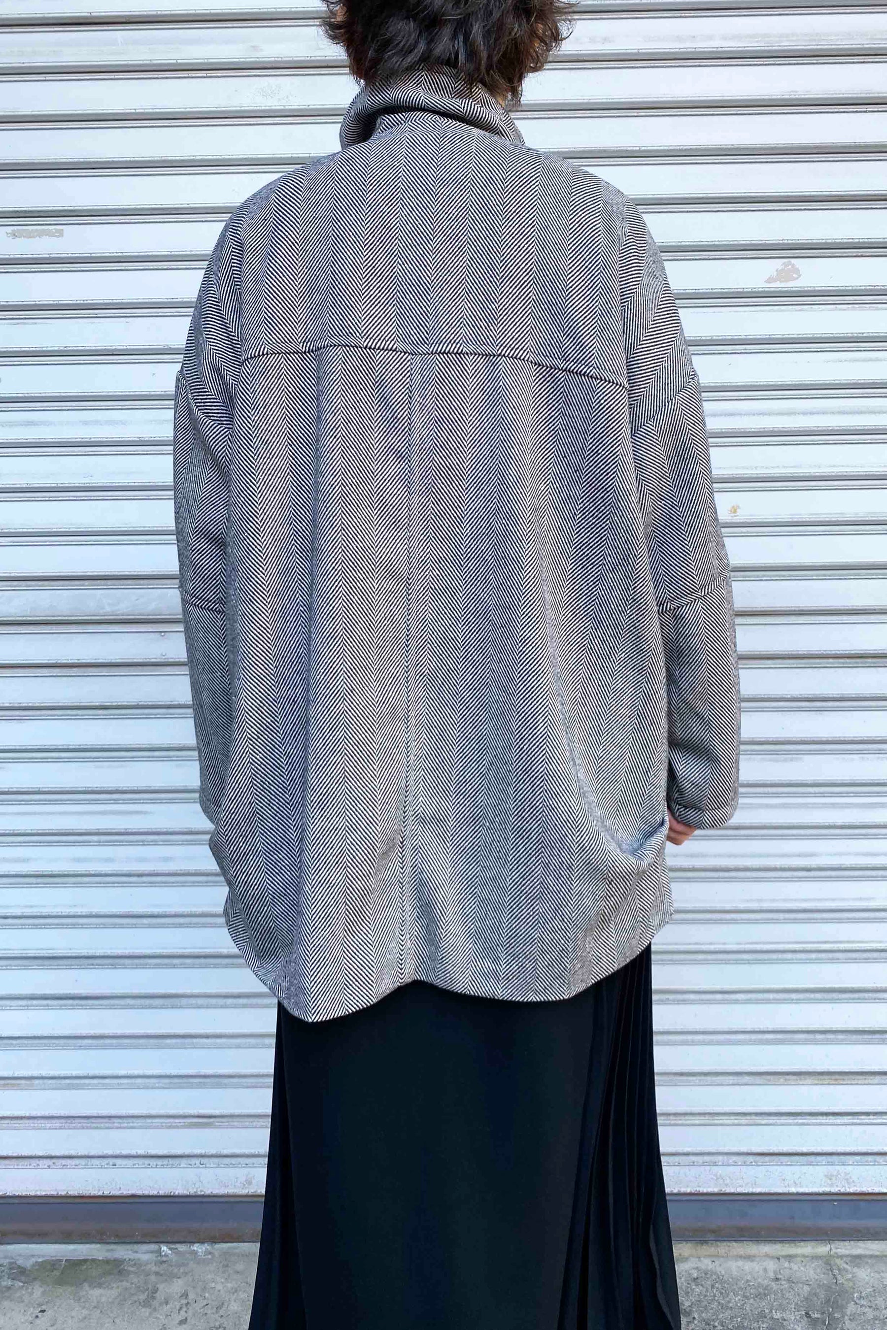 ヘリンボーンツイードハーフコート