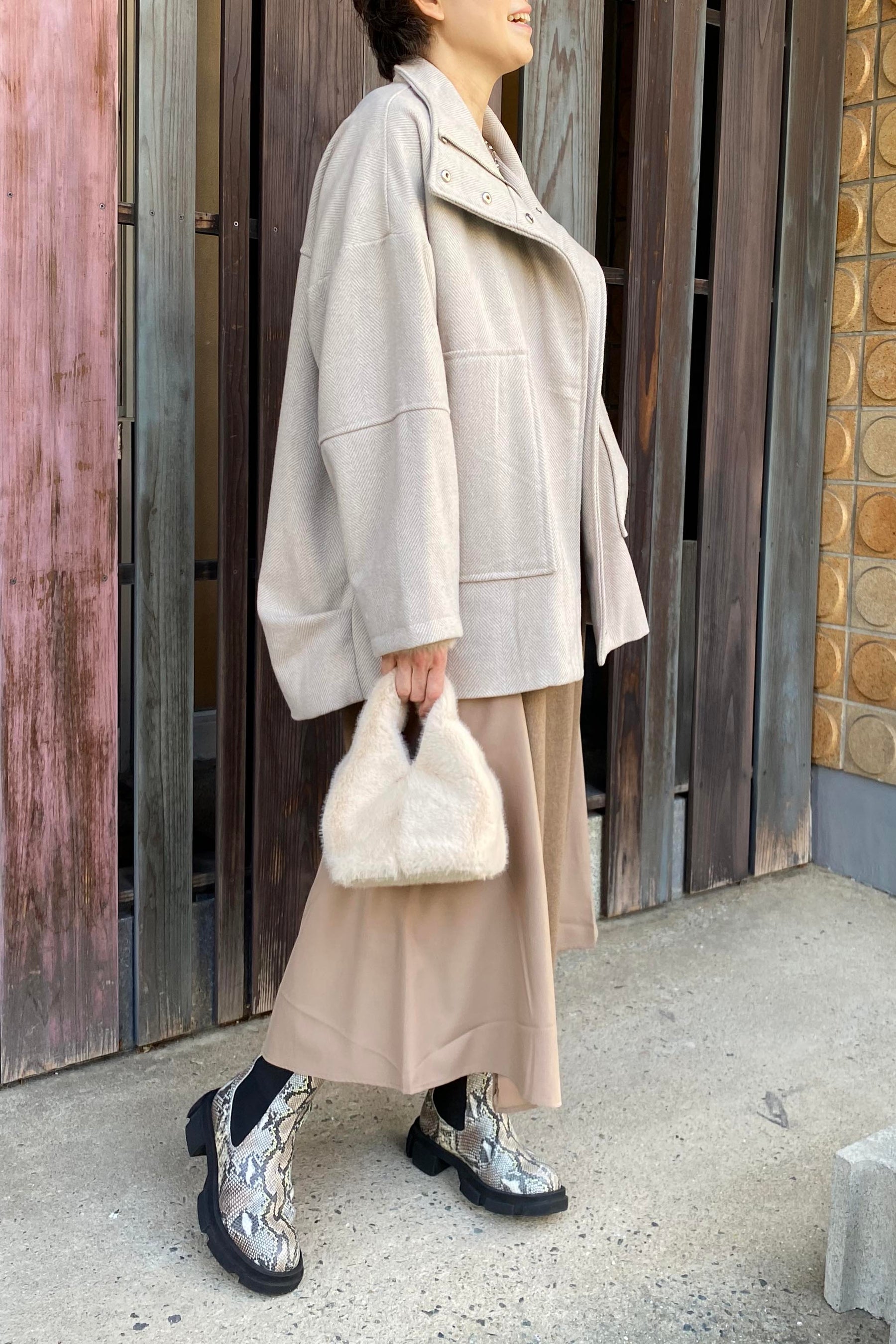 ヘリンボーンツイードハーフコート