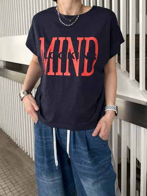 肩タックドレープロゴTシャツ