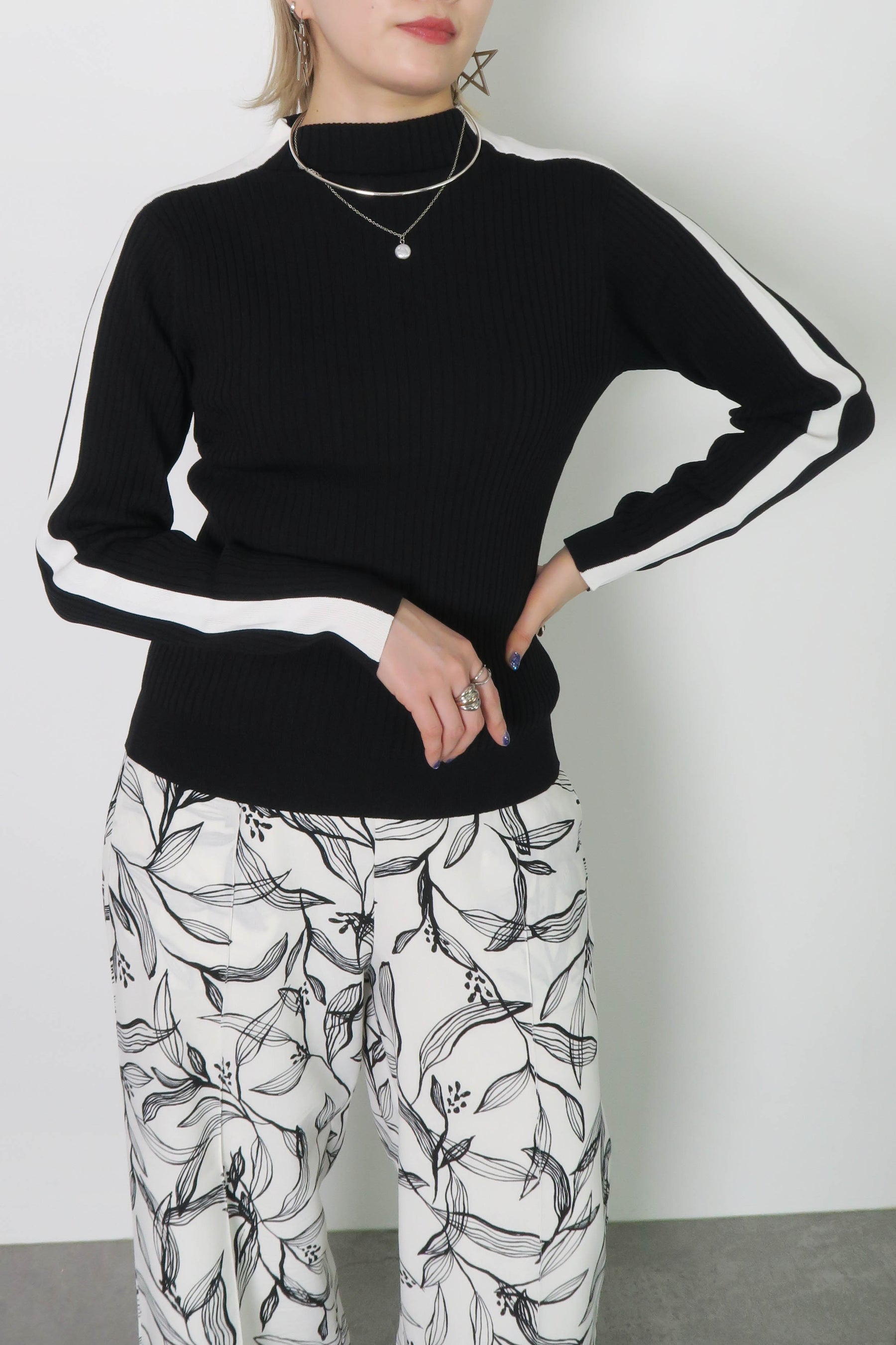 ROSIEE(ロージー) 袖配色リブニット R581253 