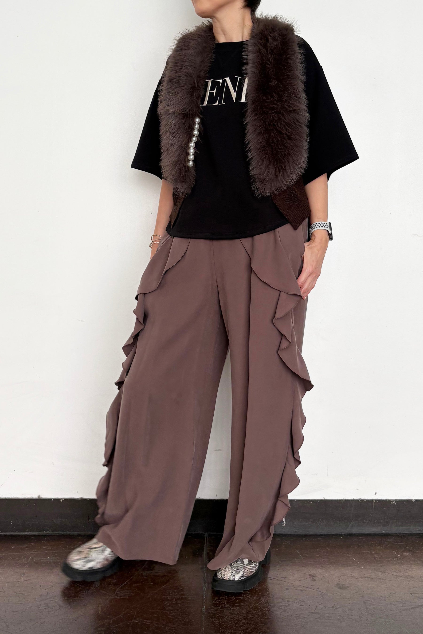 フェイクファーベスト