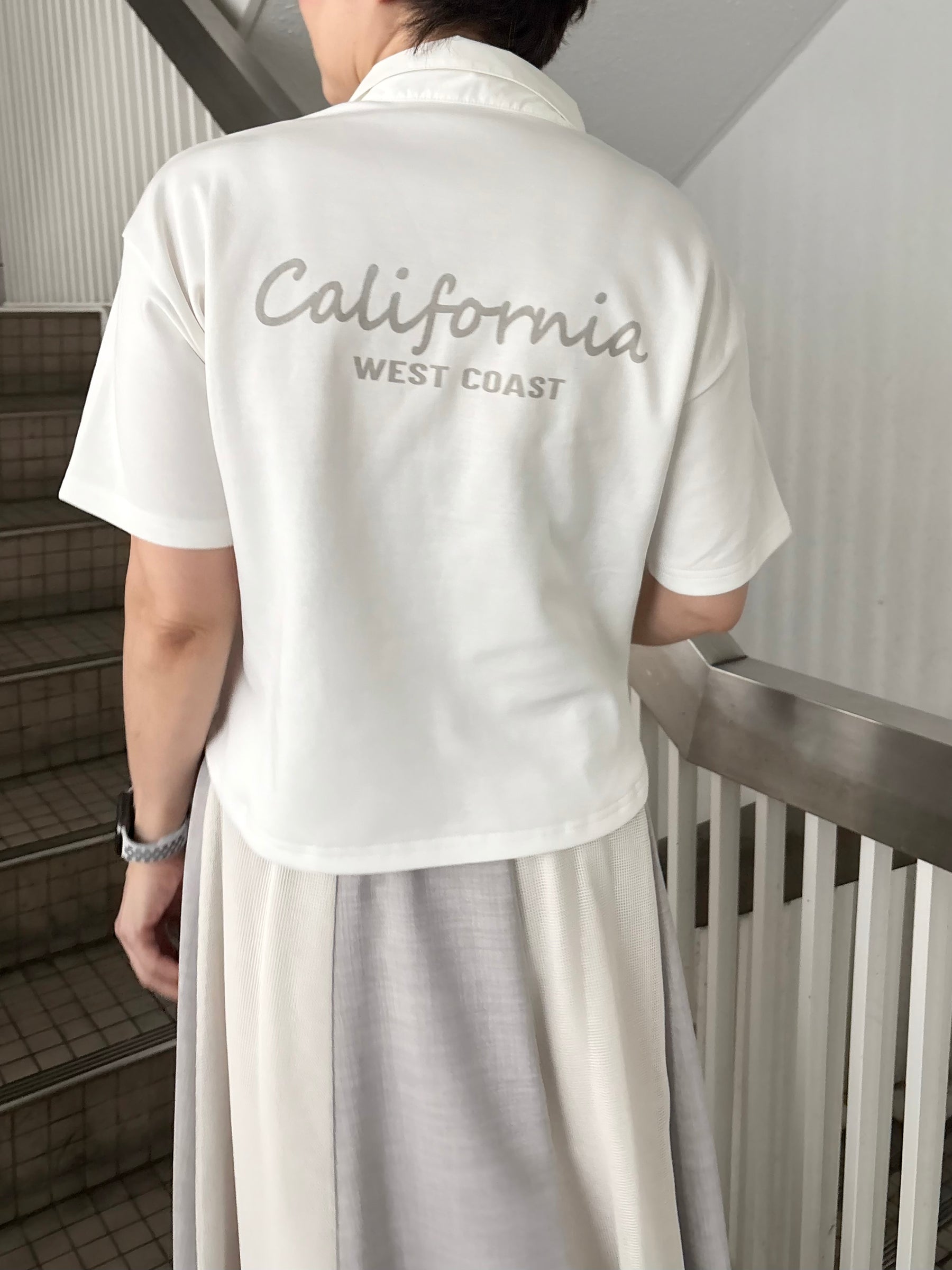 バックロゴカットポロシャツ