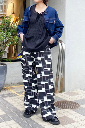 ツイル幾何学セミワイドパンツ