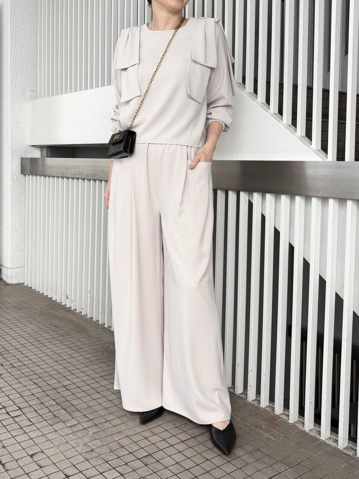 ポケットタックパンツ