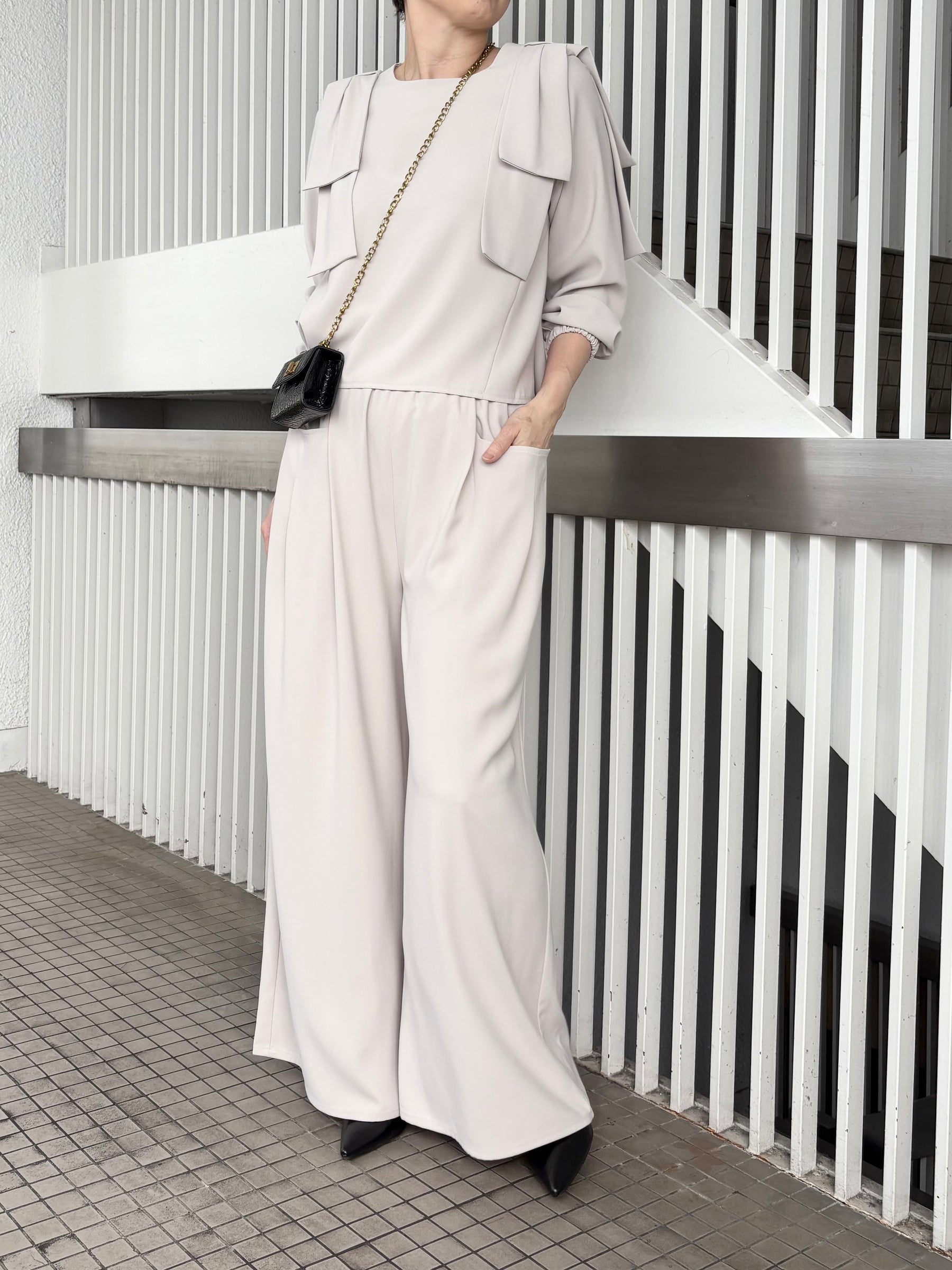 ポケットタックパンツ