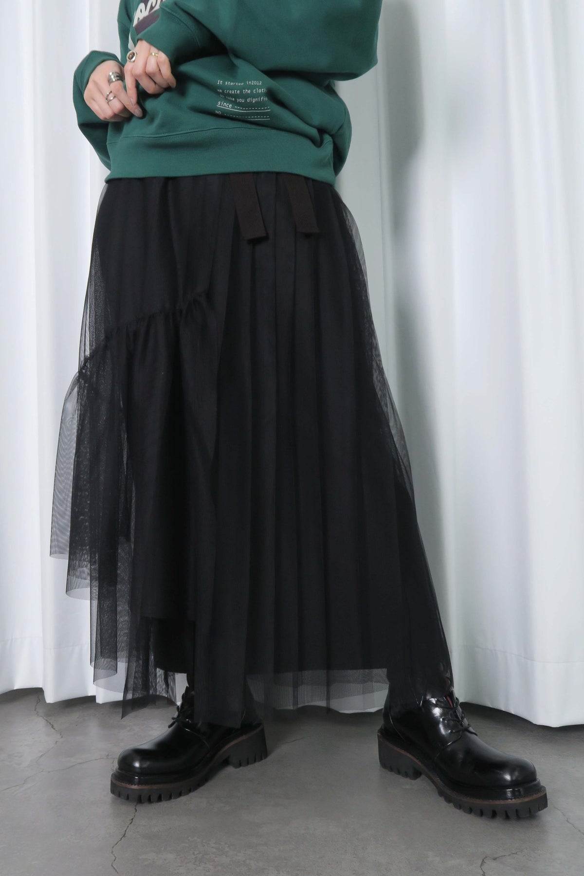 MARECHAL TERRE (マルシャルテル) ZMT236SK611 チュールプリーツスカート シルバー ブラック 巻きスカート