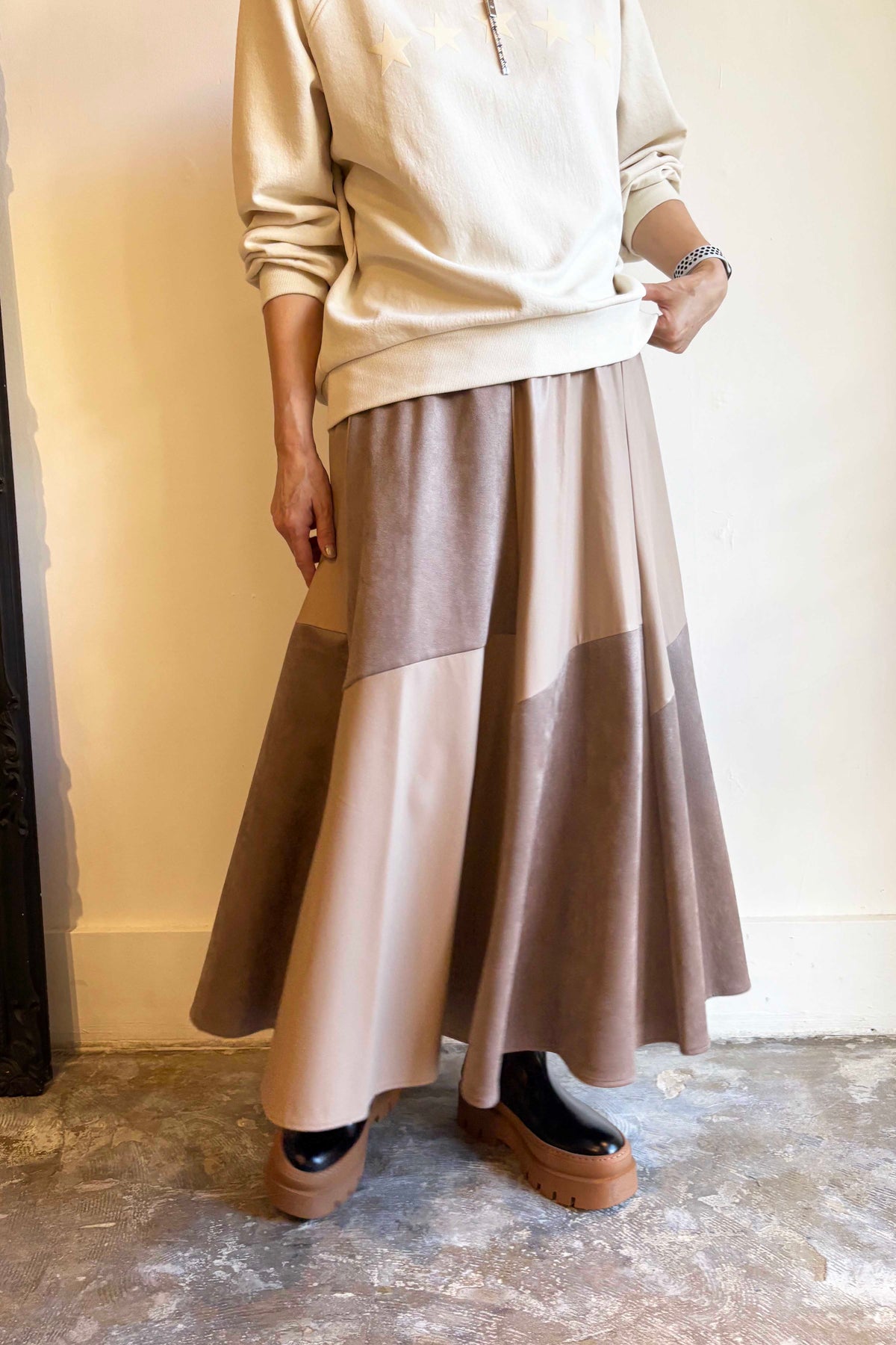 エコレザー＆スウェードハギスカート