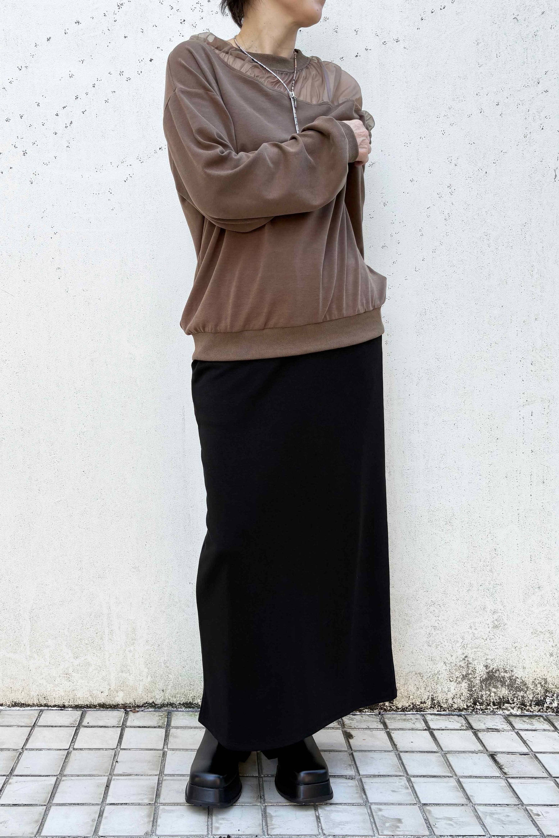 デコルテシアートップス