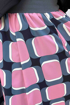 レトロ幾何学柄プリントスカート