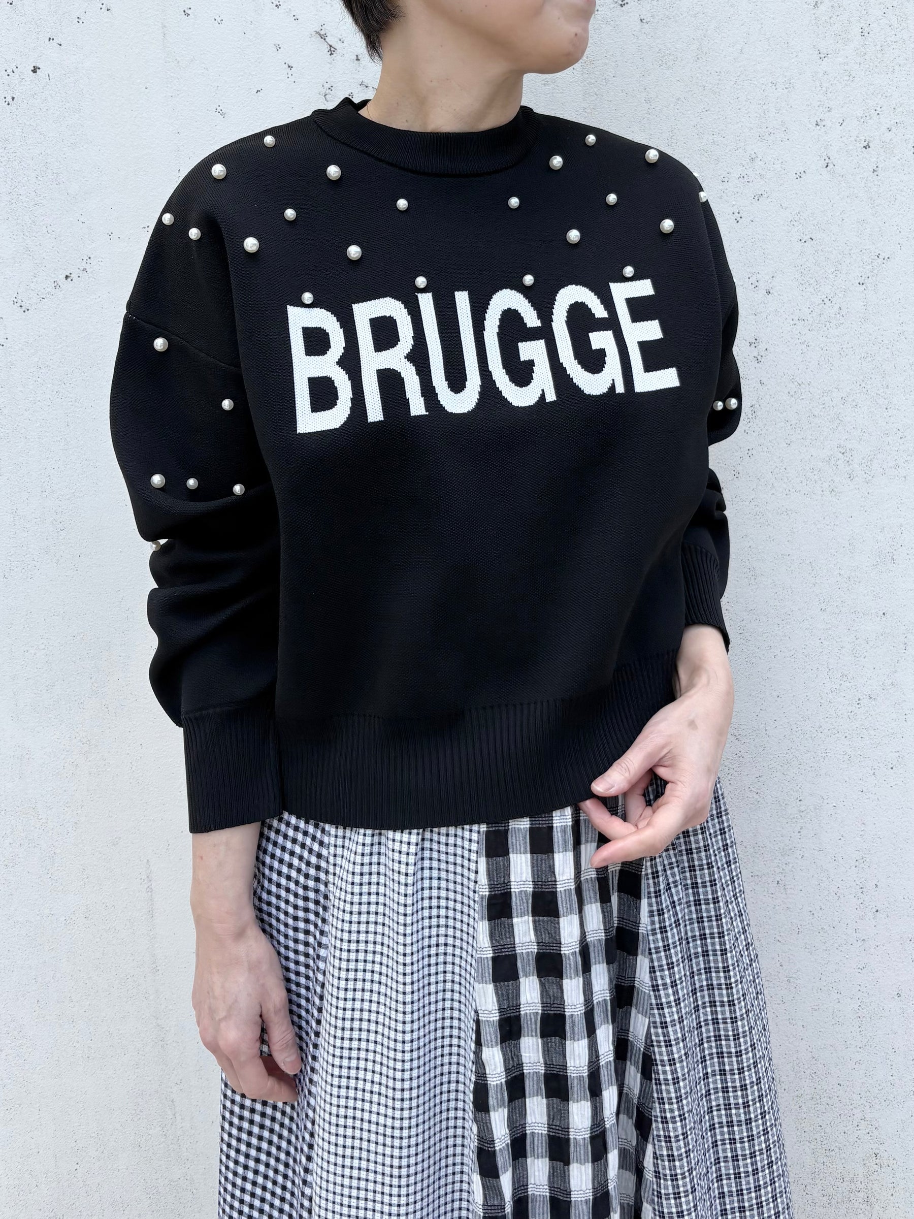 パール付きロゴジャガードニット