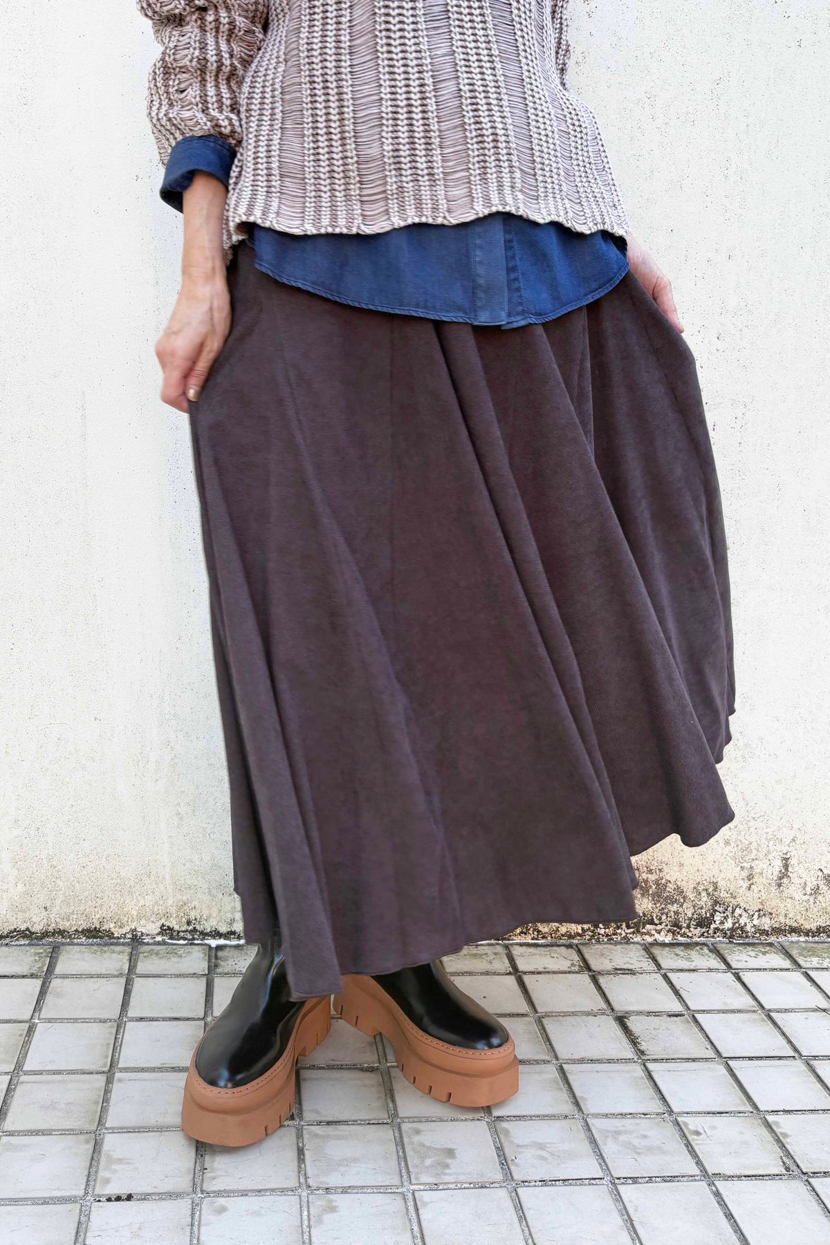 細コーデュロイロングスカート