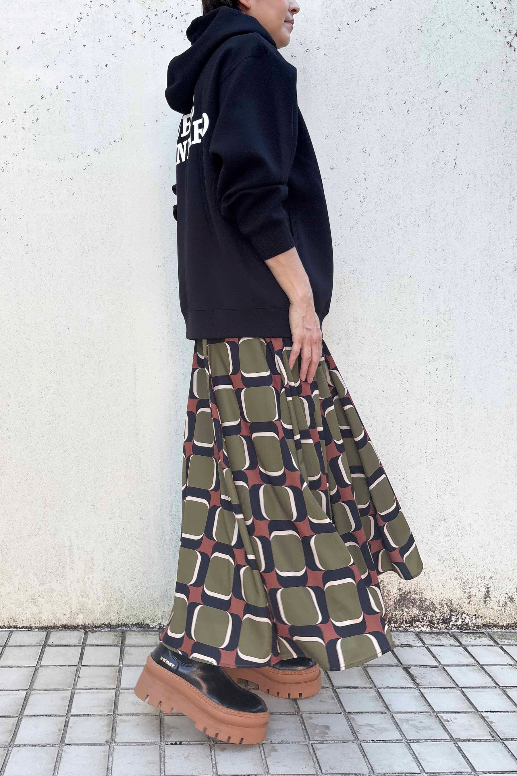 レトロ幾何学柄プリントスカート