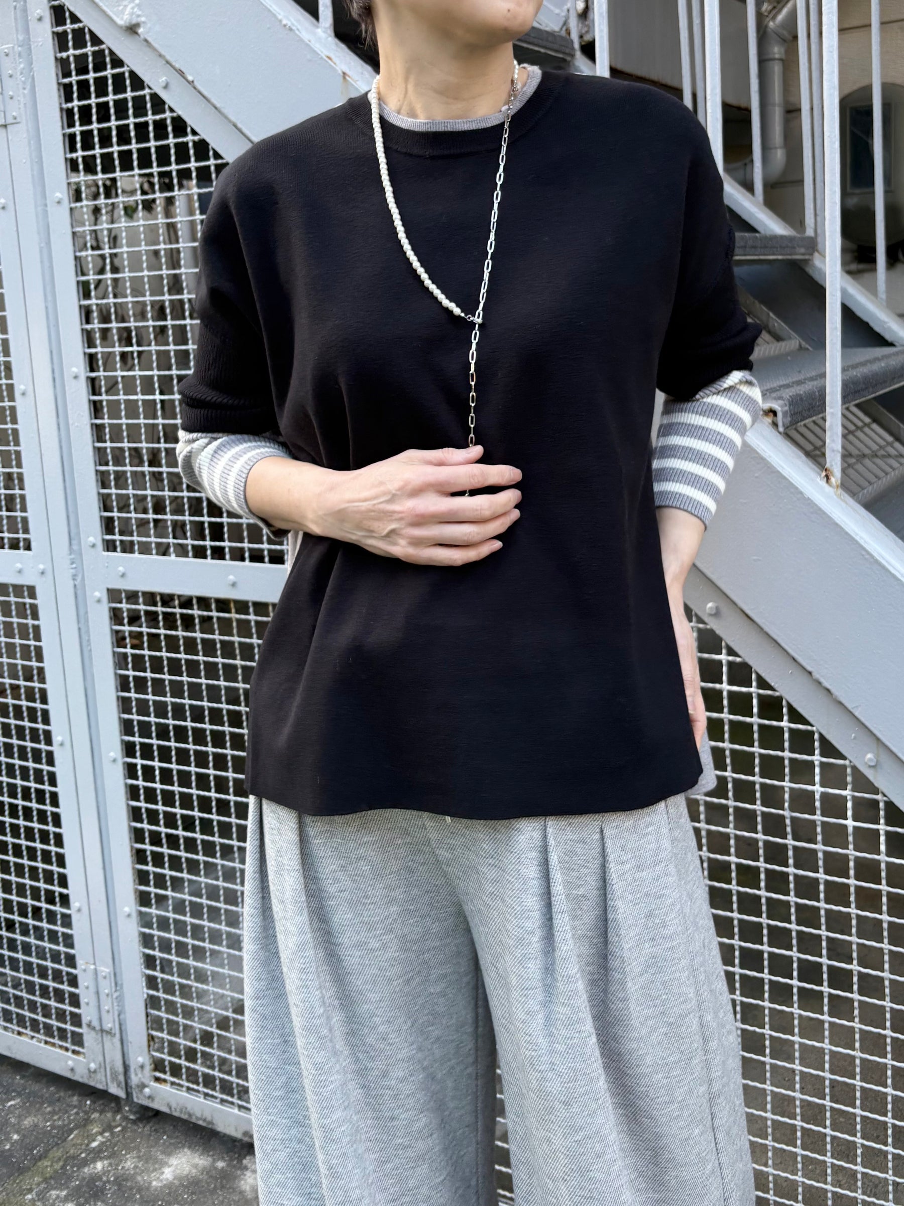 バイカラー袖ボーダーBIGニット