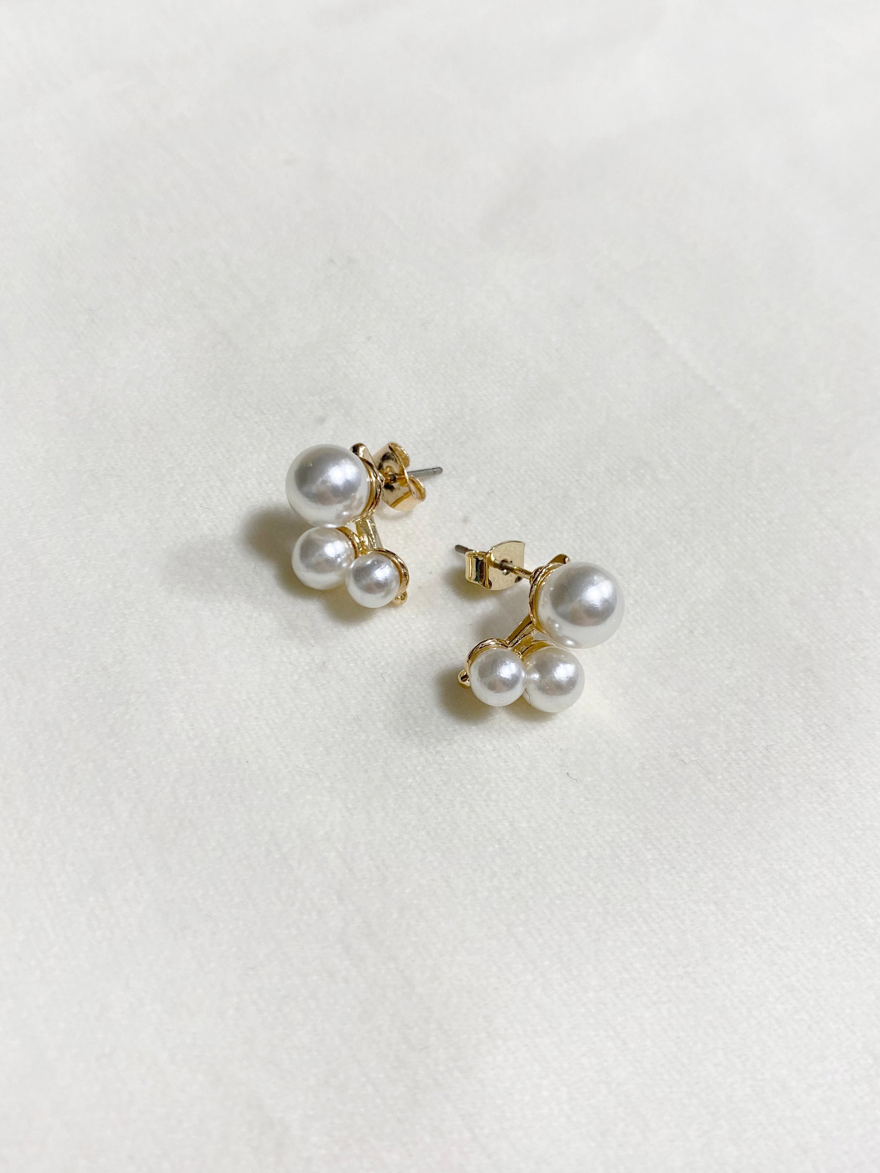 3パールピアス