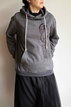 タイムエンブロイダリーパーカー