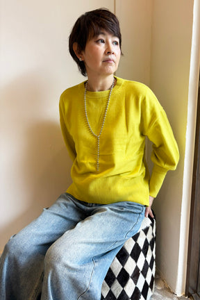 バックスリットニットプルオーバー