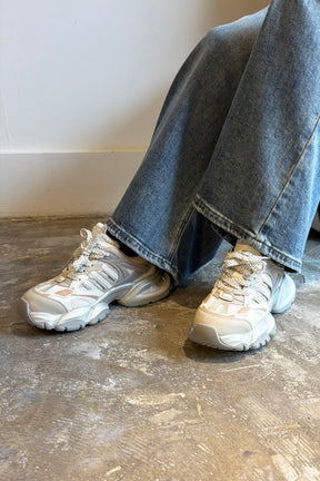 ダッドスニーカー