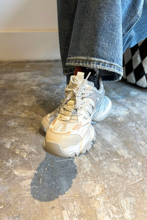 ダッドスニーカー