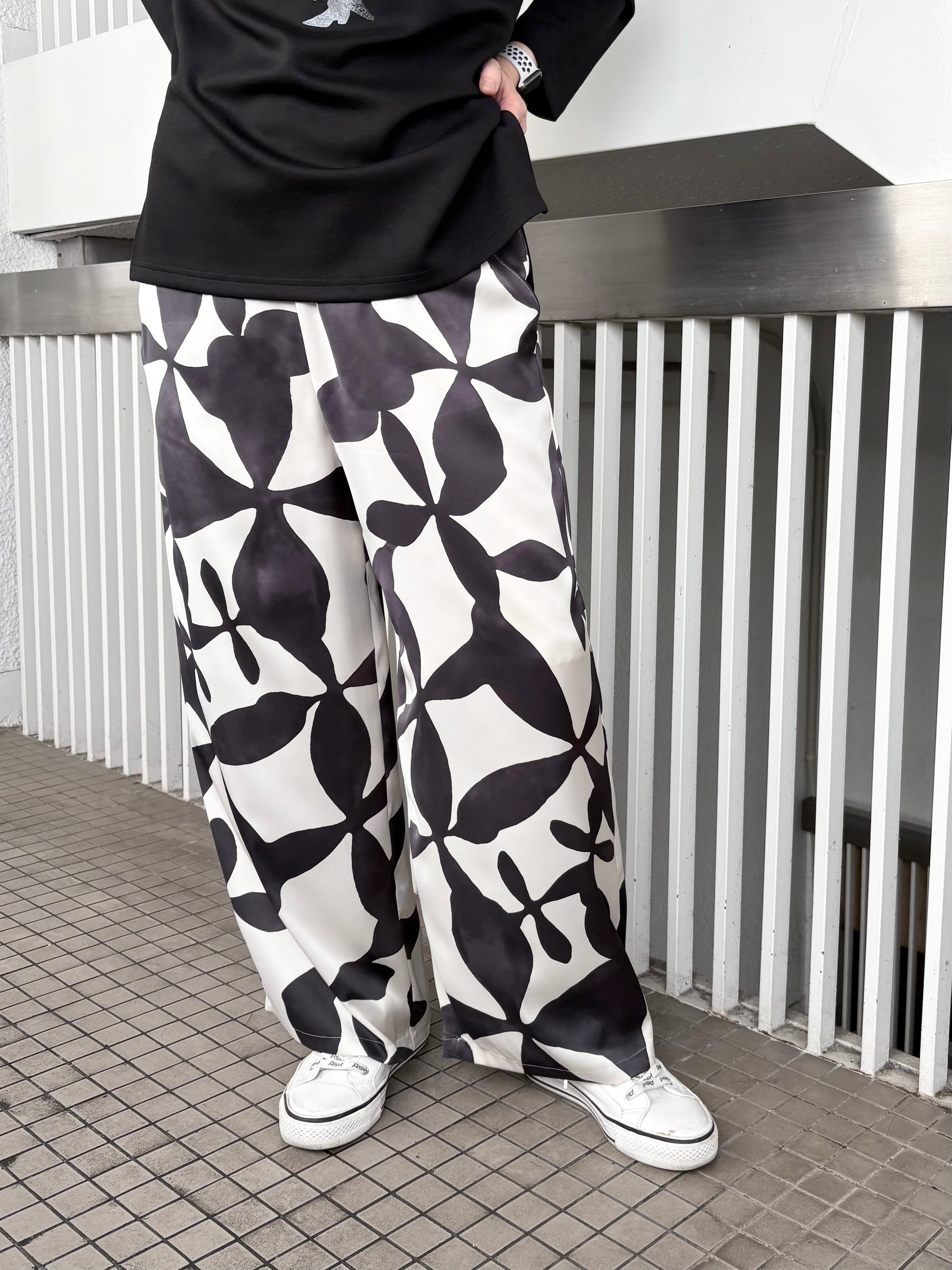 アートプリントワイドパンツ
