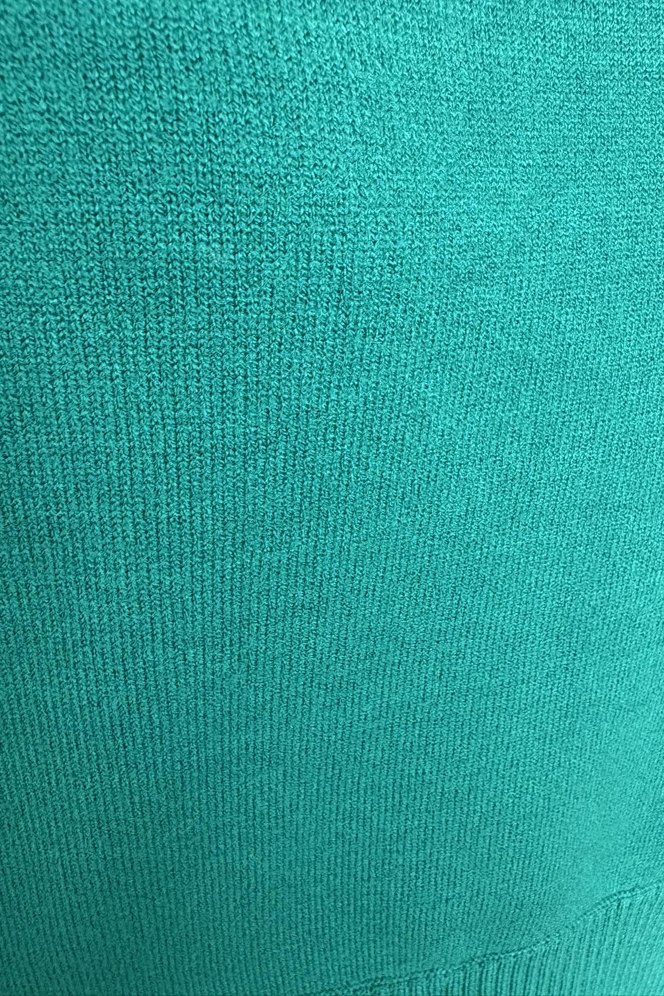 バックスリットニットプルオーバー