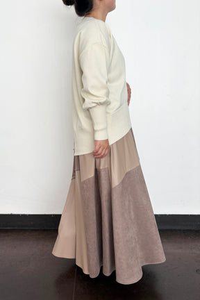 バックスリットニットプルオーバー