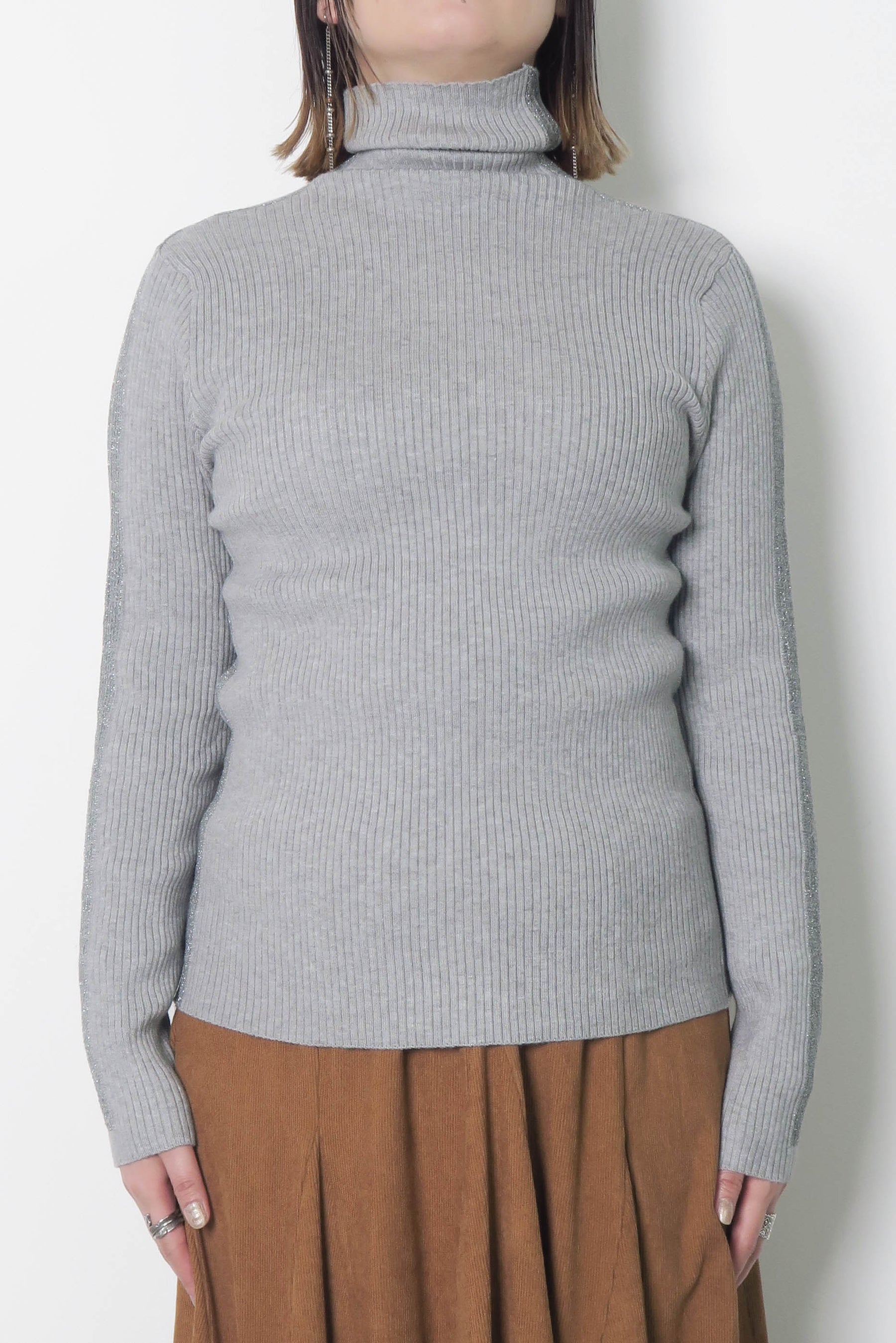 PaulineBleu(ポリーヌブロー) サイドラメラインタートルニット 36469　グレー