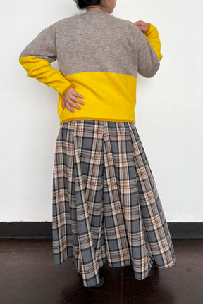 配色エアリーニット