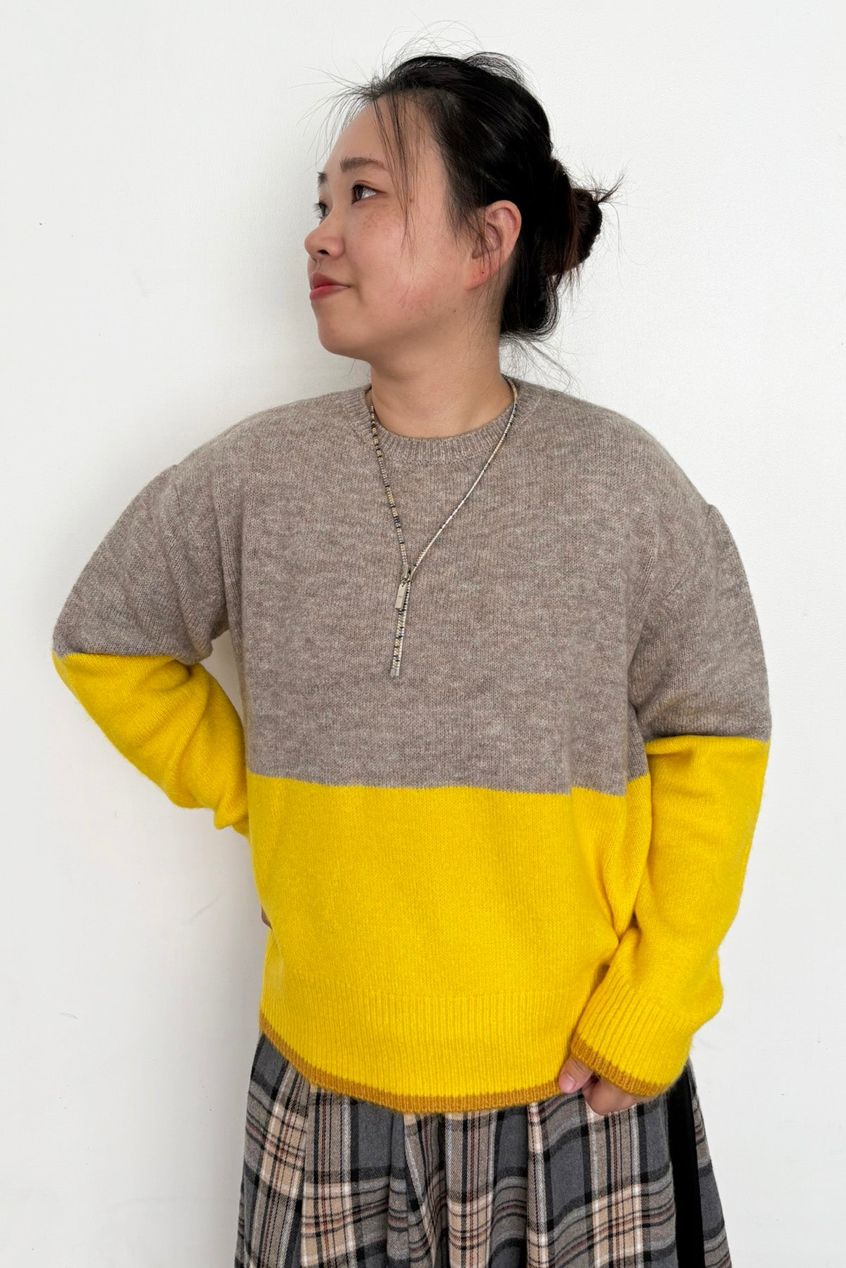 配色エアリーニット