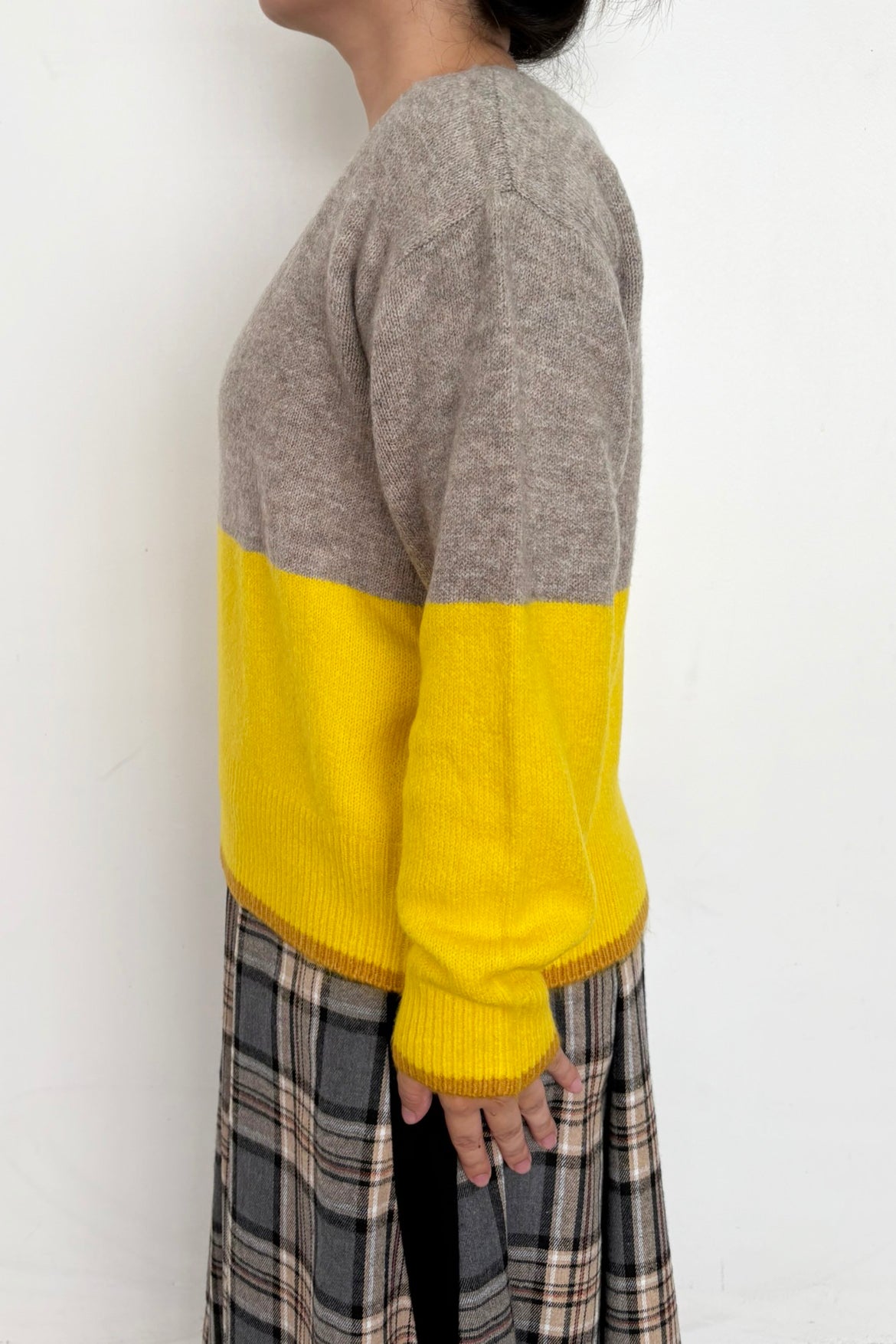 配色エアリーニット