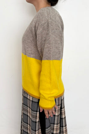 配色エアリーニット