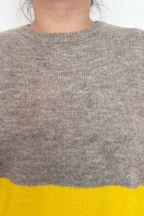 配色エアリーニット