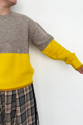 配色エアリーニット