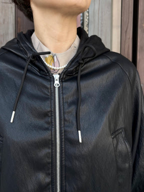 エコレザーショートフーディー