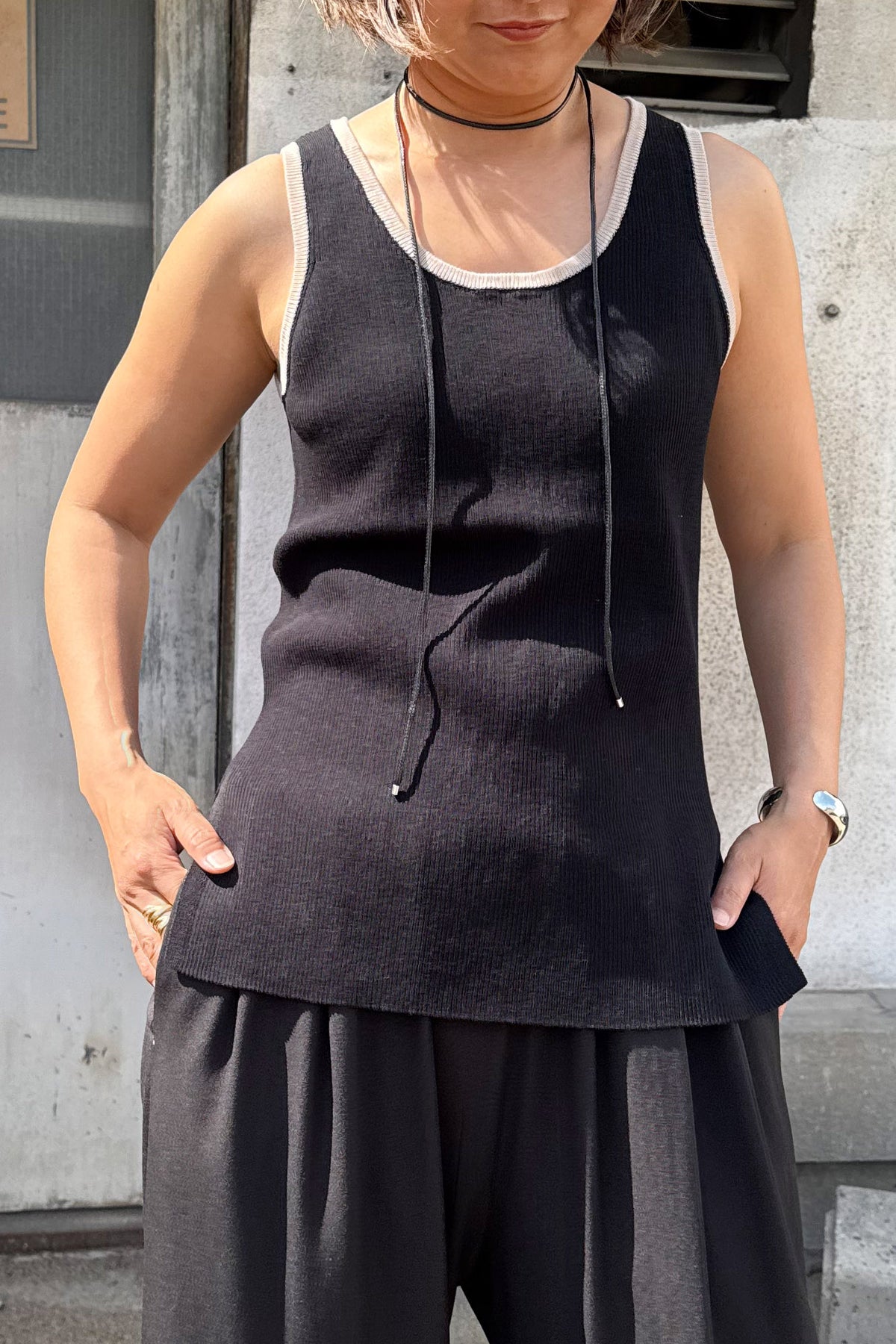 YENN(イェン)リブニットタンクトップ Y252-91042　ブラック