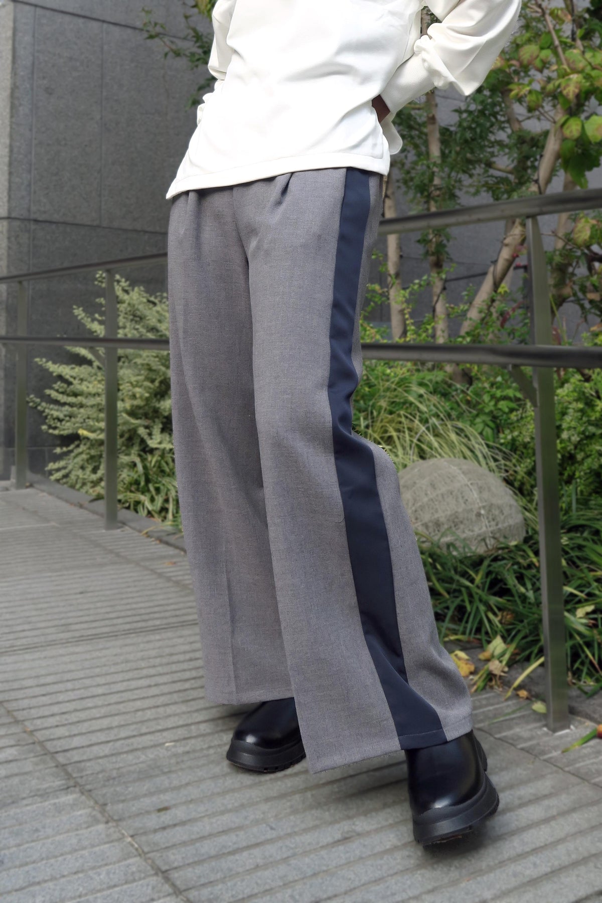 配色サイドラインパンツ