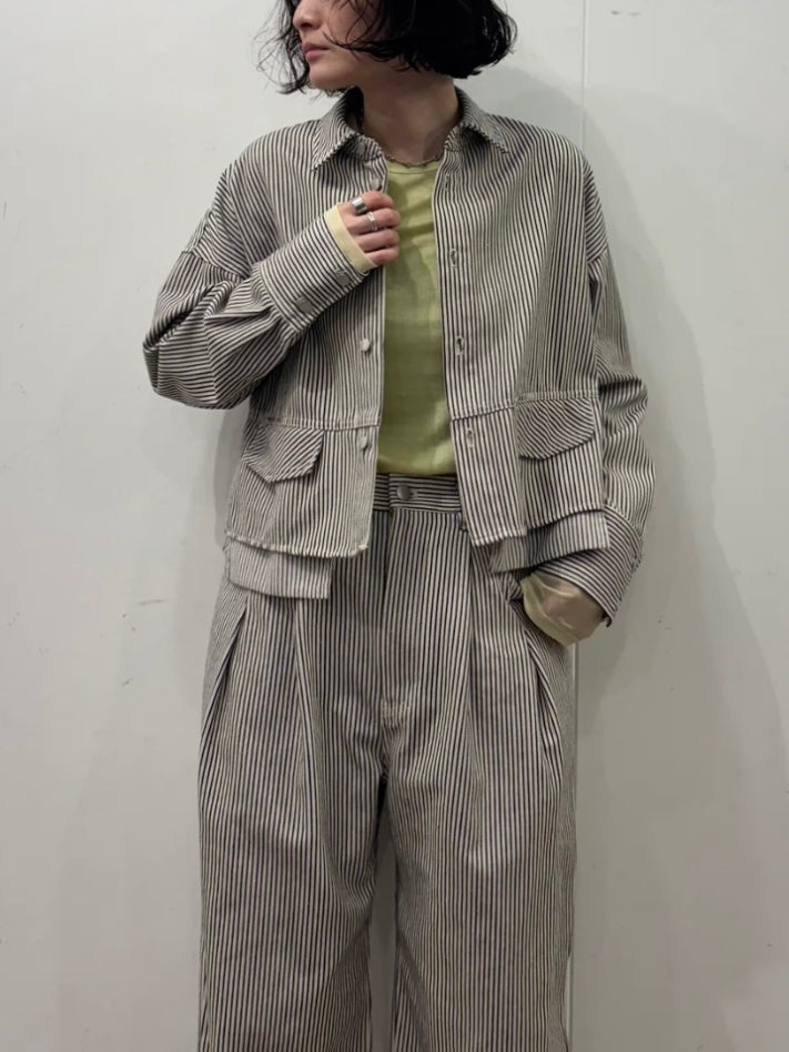 ポケットデザインクロップドシャツ