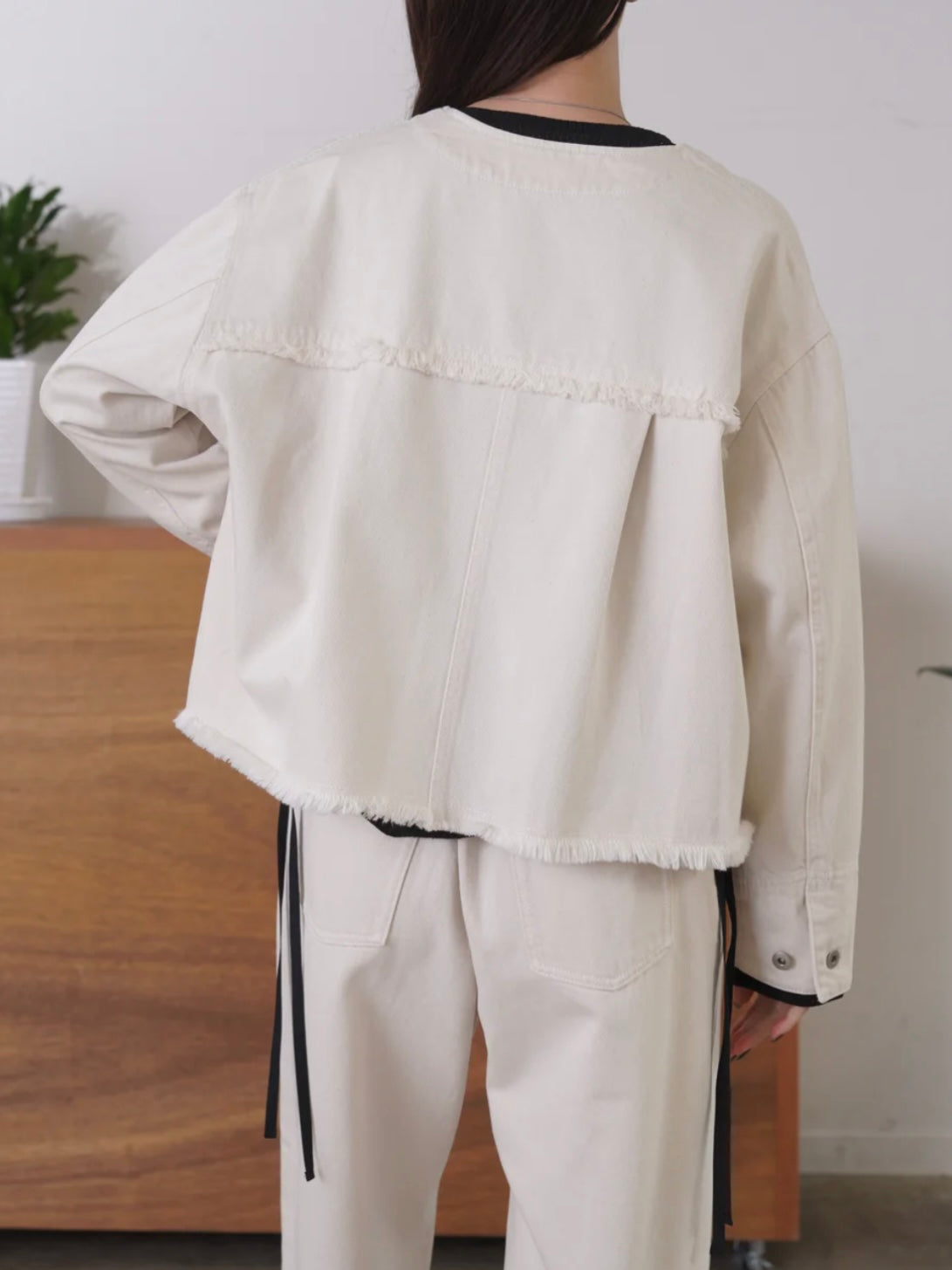 Vネックフリンジデニムジャケット