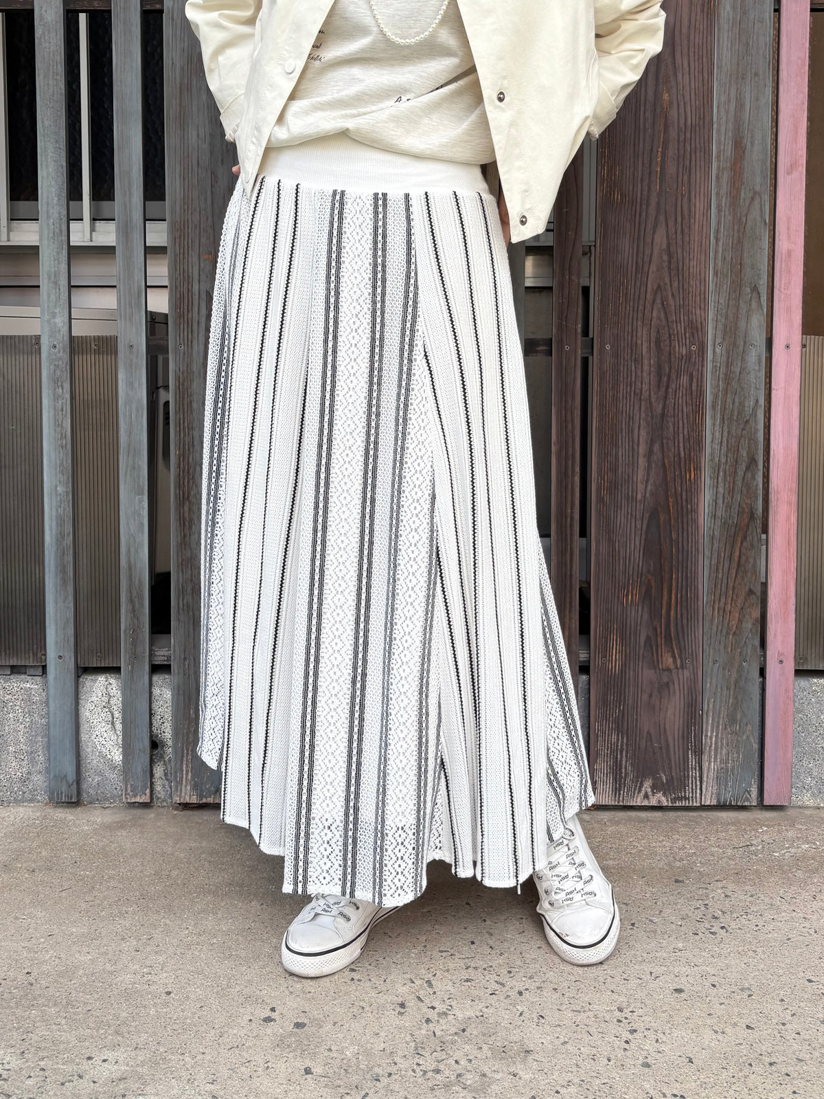ラッセルストライプスカート