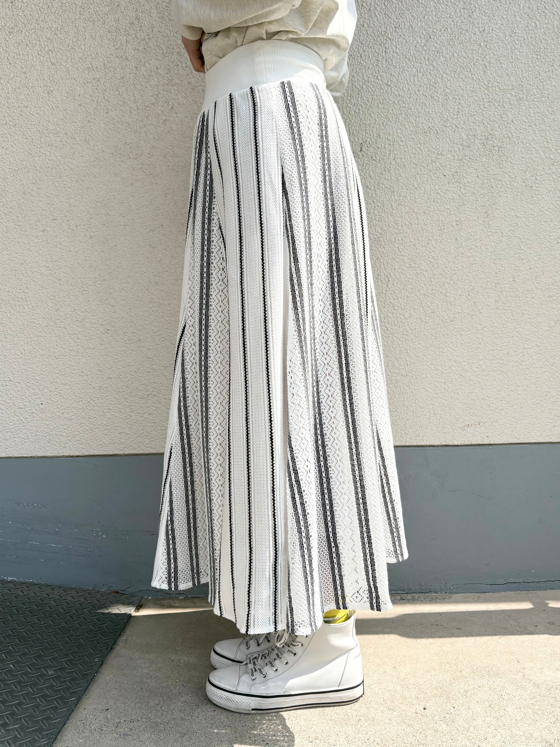 ラッセルレースストライプスカート