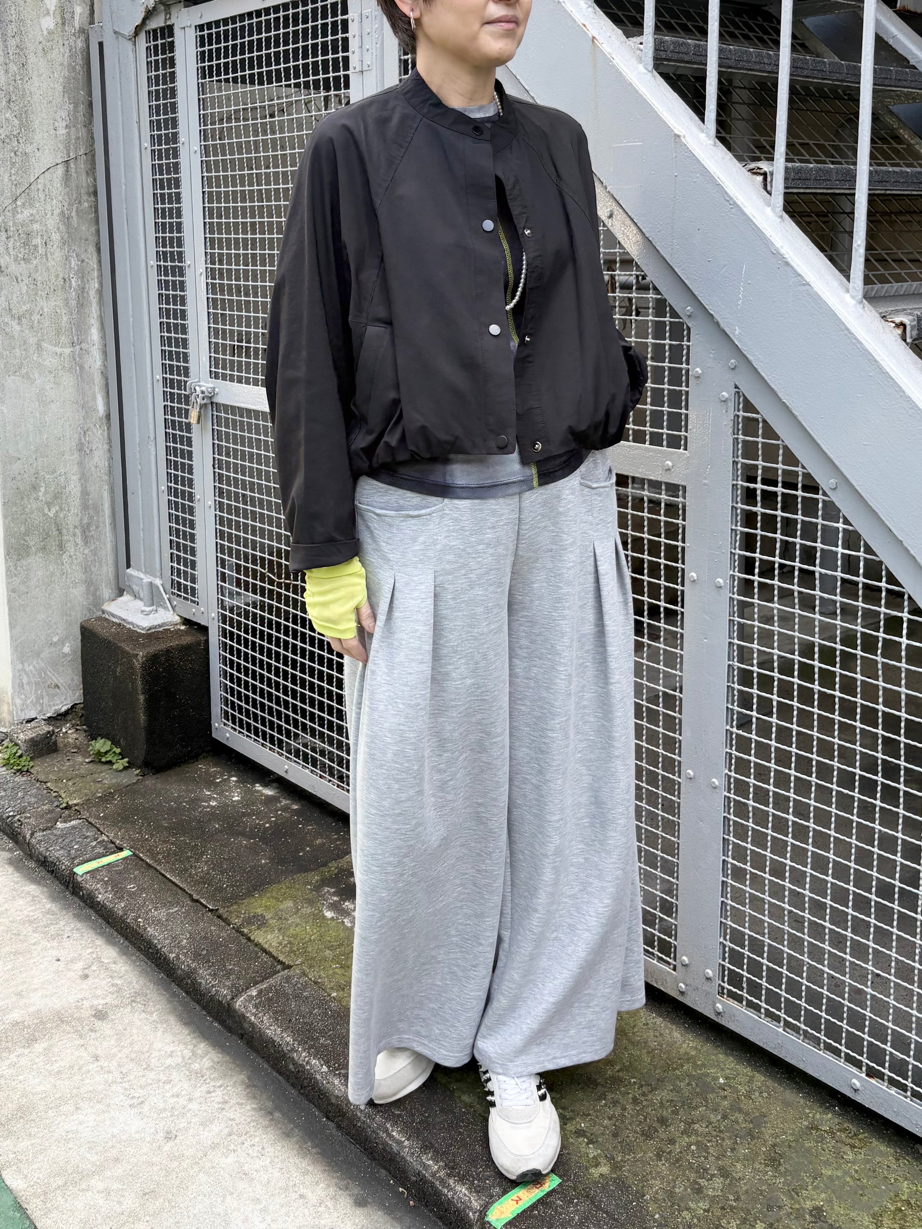 PaulineBleu (ポリーヌブロー）裾バルーンノーカラーブルゾン 47494