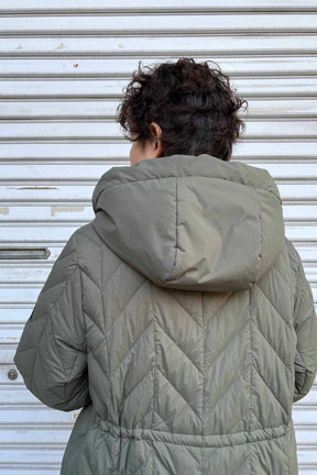 キルティングダウンコート