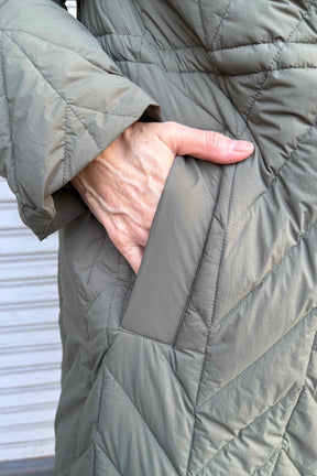 キルティングダウンコート