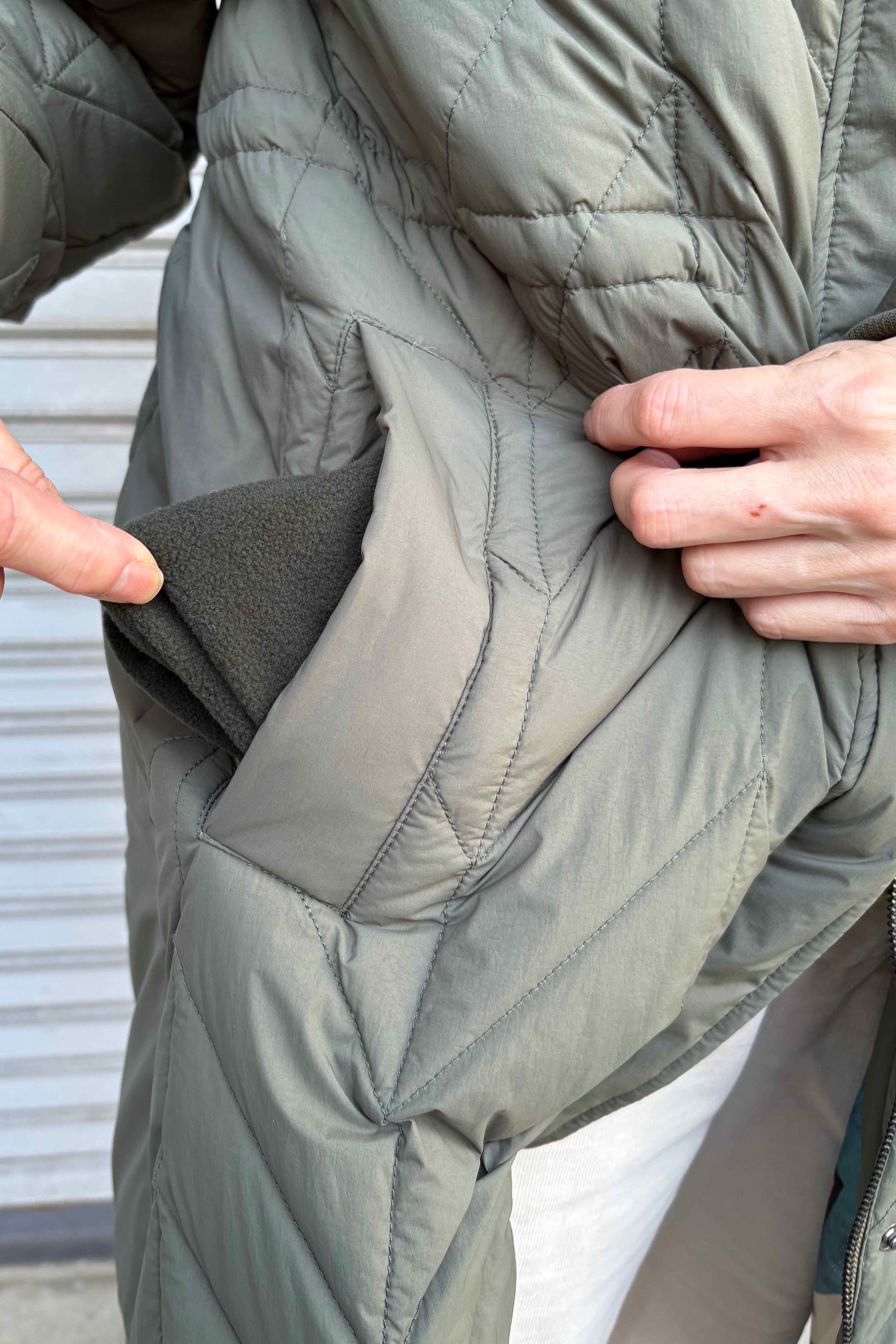 キルティングダウンコート