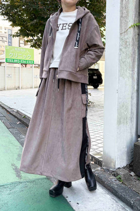 バックフレアスエードパーカー