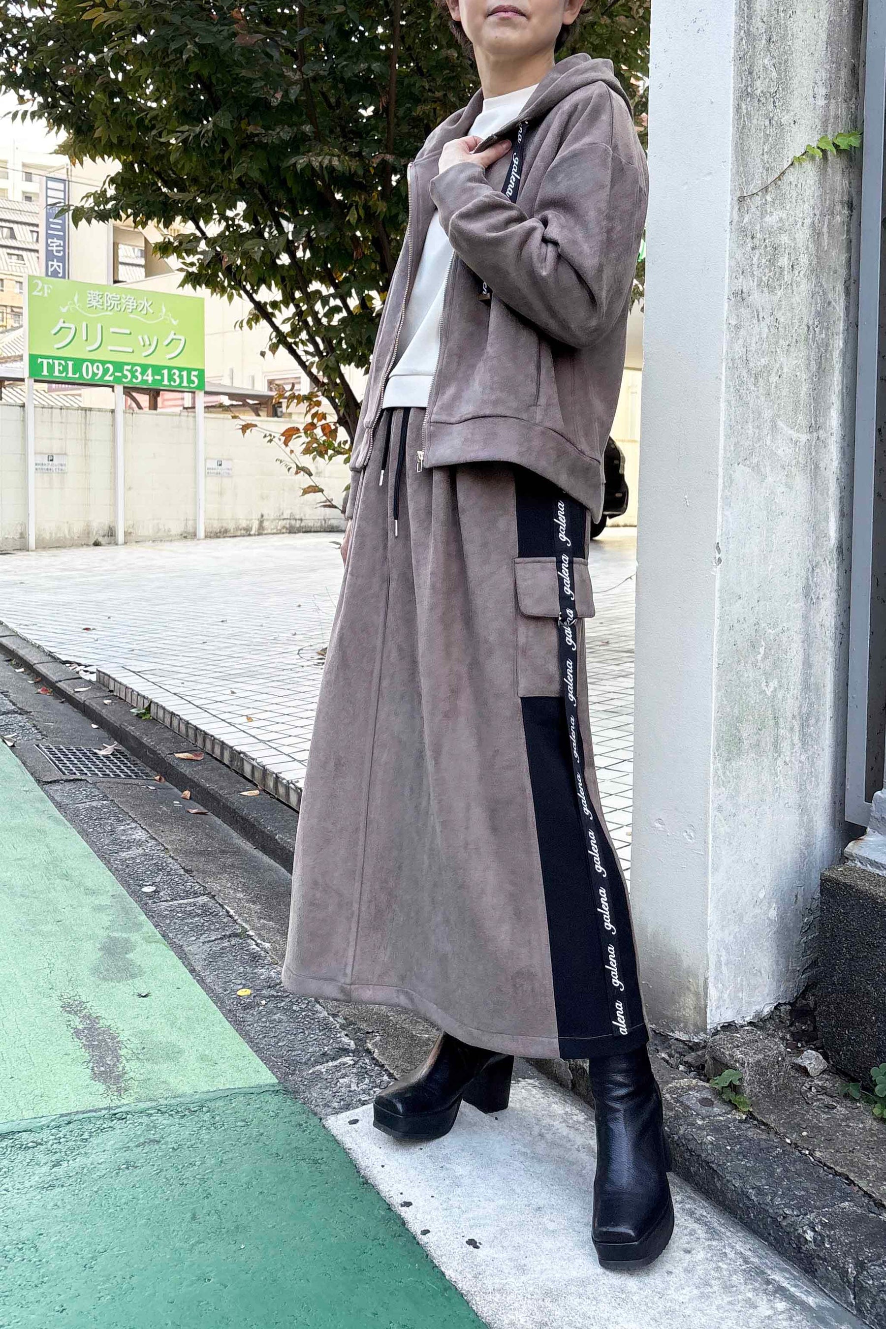 フェイクスエードカーゴスカート