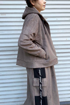 バックフレアスエードパーカー